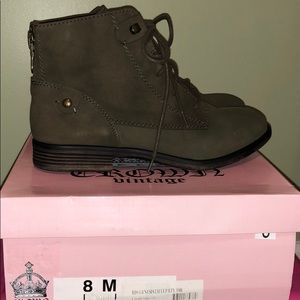 Crown vintage genesis bootie